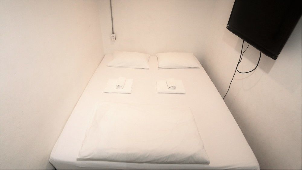 Holy Sheet Hostel Bangkok Exterior photo